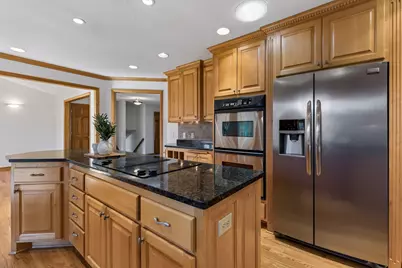 1120 Vagabond Lane N, Plymouth, MN 55447 - Photo 13