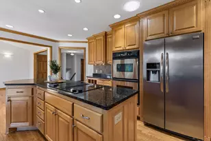 1120 Vagabond Ln N, Plymouth, MN 55447 - Photo 13