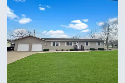 3180 30th Street, Slayton, MN 56172 - Photo 1