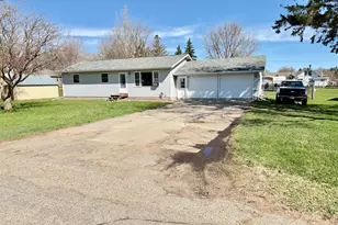 406 W Gilbertson St, Battle Lake, MN 56515 - Photo 5