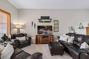 4637 Aspen Ridge Cir, Eagan, MN 55122 - Photo 5