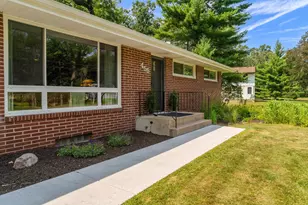 455 Arcwood Rd, Mahtomedi, MN 55115 - Photo 3