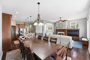 8808 Lake Riley Dr, Chanhassen, MN 55317 - Photo 19
