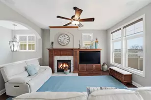 8808 Lake Riley Dr, Chanhassen, MN 55317 - Photo 17