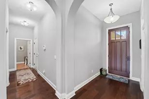 8808 Lake Riley Dr, Chanhassen, MN 55317 - Photo 3