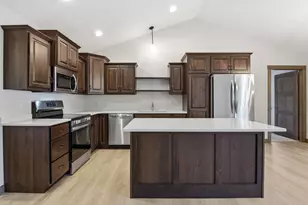 3904 Nicholas Drive, Menomonie, WI 54751 - Photo 3