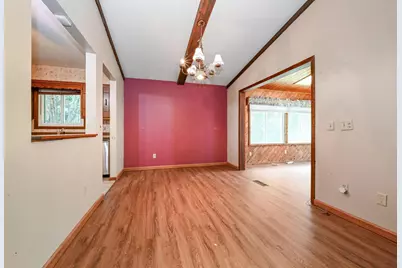 6215 Cavell Avenue N, Brooklyn Park, MN 55428 - Photo 9