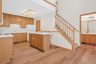 840 Old Town Dr, New Brighton, MN 55112 - Photo 7