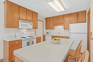 840 Old Town Dr, New Brighton, MN 55112 - Photo 9