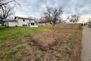 1039 36th Ave N, Saint Cloud, MN 56303 - Photo 3