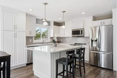 8105 Dakota Lane, Chanhassen, MN 55317 - Photo 3