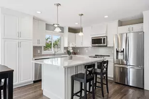 8105 Dakota Ln, Chanhassen, MN 55317 - Photo 3