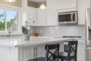 8105 Dakota Ln, Chanhassen, MN 55317 - Photo 7