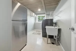 8105 Dakota Ln, Chanhassen, MN 55317 - Photo 29