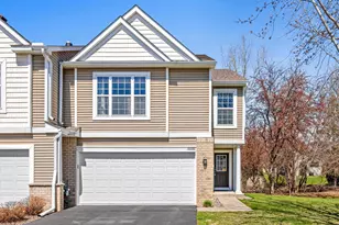 10686 Ironwood Pkwy, Woodbury, MN 55129 - Photo 1