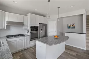 561 14th St NW, New Brighton, MN 55112 - Photo 7