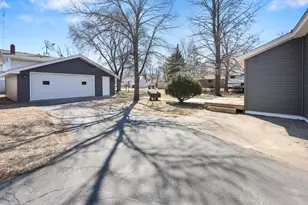 150 8th Avenue N, Waite Park, MN 56387 - Photo 3