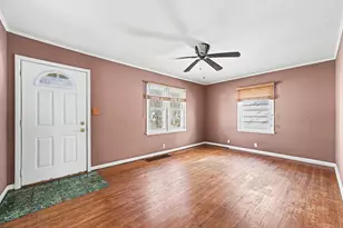 3008 Chowen Ave N, Robbinsdale, MN 55422 - Photo 3