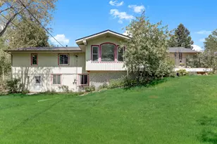 18335 County Rd 24, Plymouth, MN 55447 - Photo 3