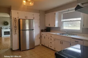 411 8th Street W, Browerville, MN 56438 - Photo 9