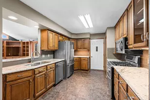 7849 Monroe St NE, Spring Lake Park, MN 55432 - Photo 15