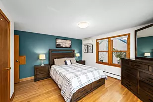 298 Washburn Ave N, Minneapolis, MN 55405 - Photo 9