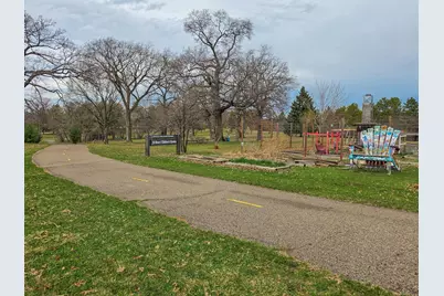 298 Washburn Avenue N, Minneapolis, MN 55405 - Photo 23