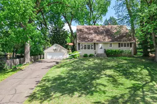 2854 Churchill St, Roseville, MN 55113 - Photo 3