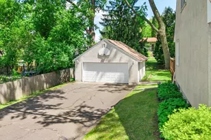 2854 Churchill St, Roseville, MN 55113 - Photo 37