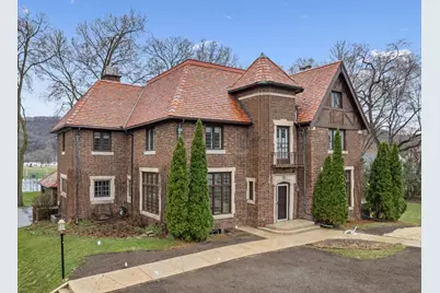 51 W Sarnia Street, Winona, MN 55987 - Photo 1