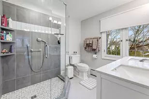 51 W Sarnia St, Winona, MN 55987 - Photo 23