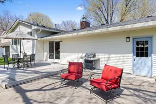 10205 39th Ave N, Plymouth, MN 55441 - Photo 39