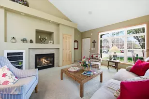 9836 Belmont Ln, Eden Prairie, MN 55347 - Photo 3