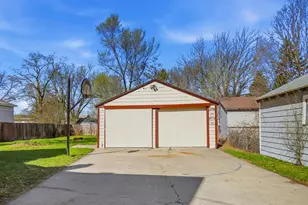 914 N Elm Ave, Owatonna, MN 55060 - Photo 29