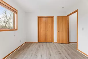 160 Orchard Manor Dr SE, Plainview, MN 55964 - Photo 11