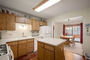 8693 Norway St NW, Coon Rapids, MN 55433 - Photo 5