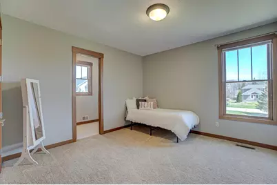 2637 Cottage Grove Place, Woodbury, MN 55129 - Photo 27