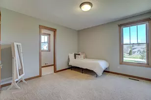 2637 Cottage Grove Pl, Woodbury, MN 55129 - Photo 27