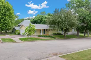 121 W Rowena St, Ivanhoe, MN 56142 - Photo 1