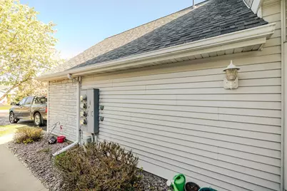 1858 Tiffany Cove Lane SW, Rochester, MN 55902 - Photo 7