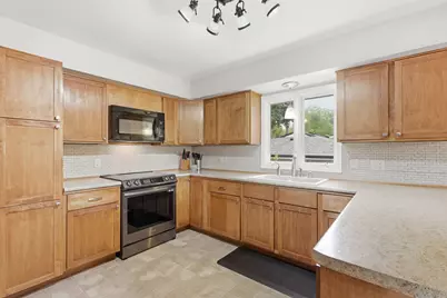 49 14th Avenue SW, New Brighton, MN 55112 - Photo 9