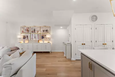 870 Mount Curve Boulevard #F, Saint Paul, MN 55116 - Photo 7