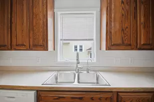 401 3rd Ave SW, Austin, MN 55912 - Photo 5