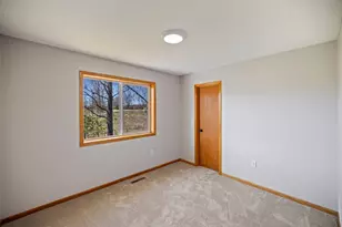 29640 Broadway St, Lindstrom, MN 55045 - Photo 11