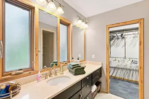 115 Blake Rd S, Hopkins, MN 55343 - Photo 19