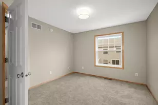 1981 Clover Ridge Dr, Chaska, MN 55318 - Photo 15