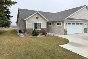 1821 S Cascade St, Fergus Falls, MN 56537 - Photo 33
