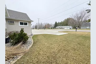 1821 S Cascade Street, Fergus Falls, MN 56537 - Photo 35