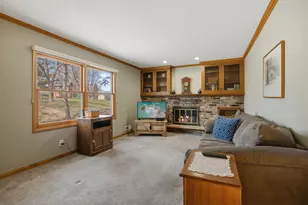 9512 Toledo Ave S, Bloomington, MN 55437 - Photo 11
