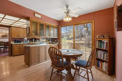 9512 Toledo Avenue S, Bloomington, MN 55437 - Photo 9